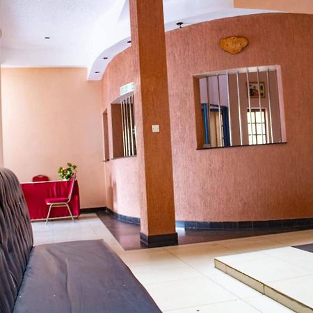 Deka Hotel Ngara Equity Найроби Экстерьер фото