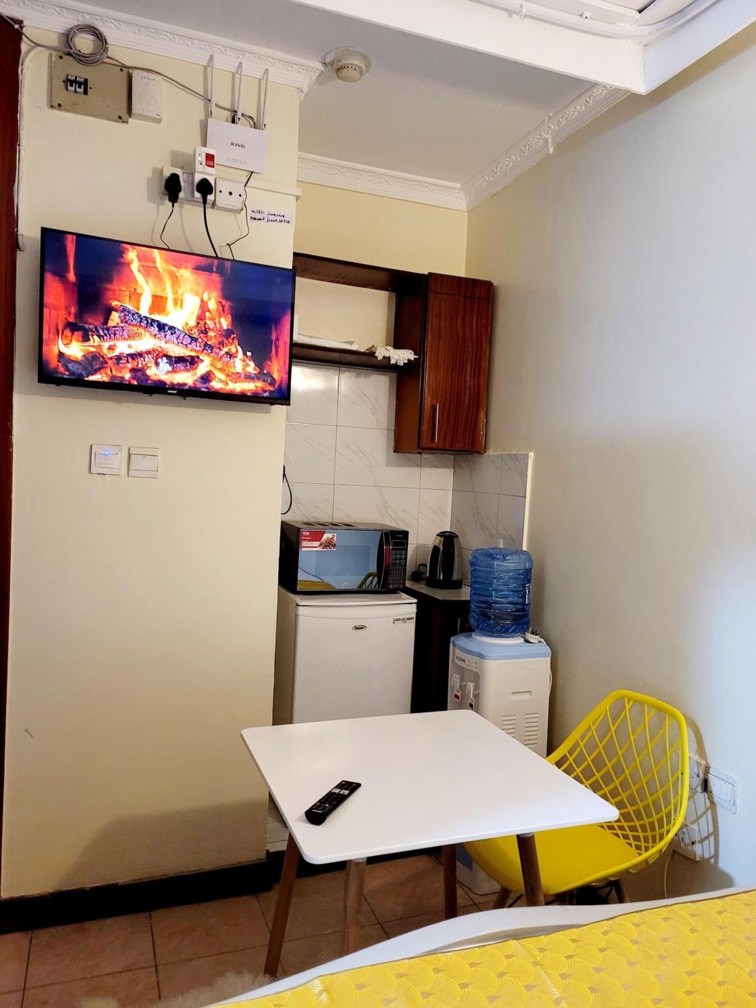 Deka Hotel Ngara Equity Найроби Экстерьер фото