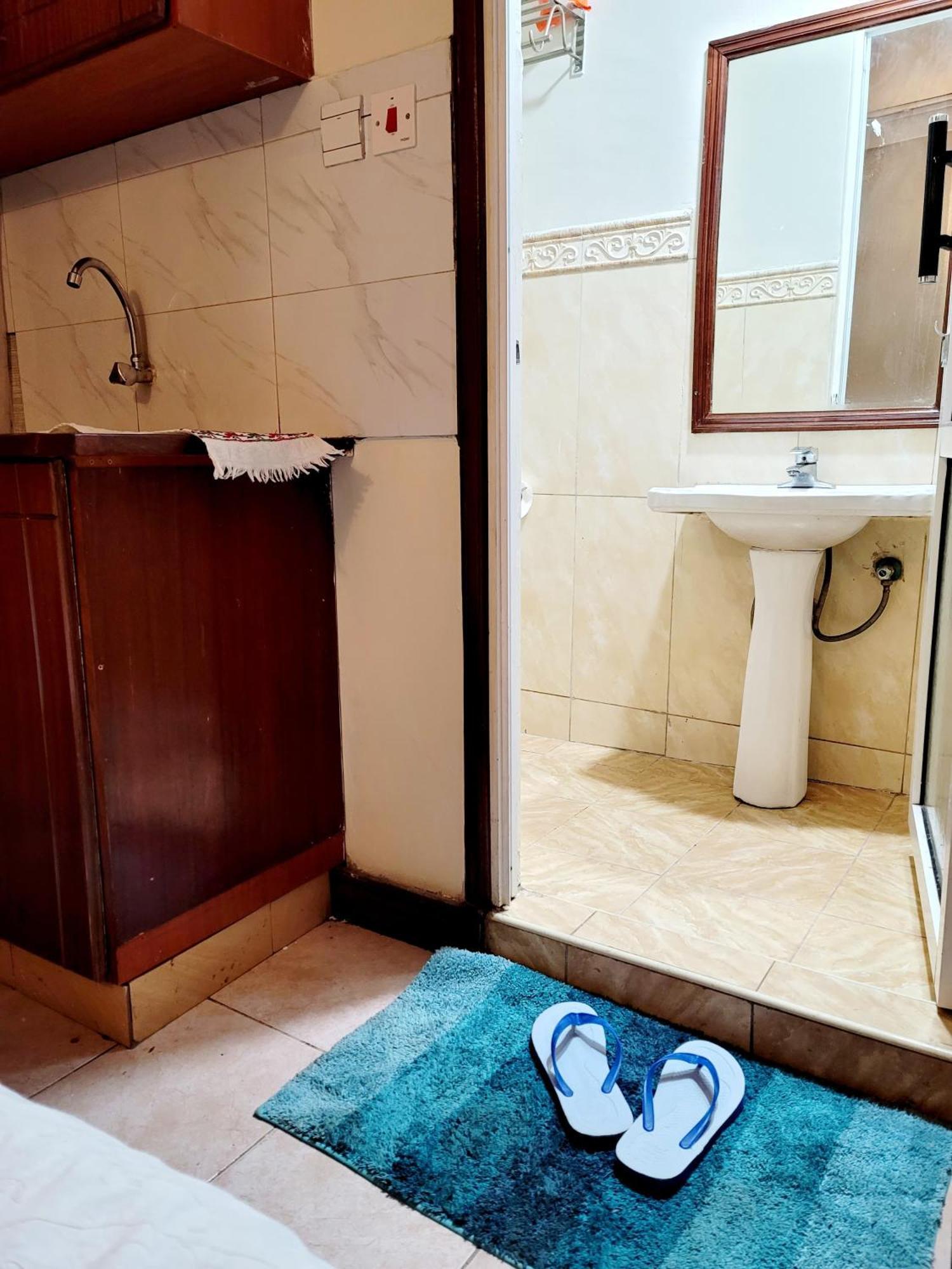 Deka Hotel Ngara Equity Найроби Экстерьер фото