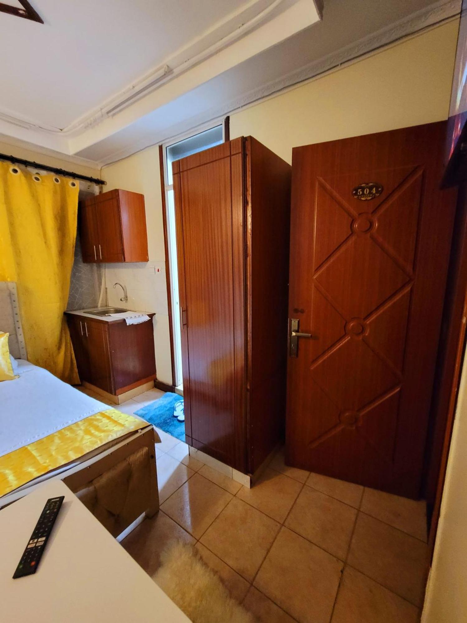 Deka Hotel Ngara Equity Найроби Экстерьер фото