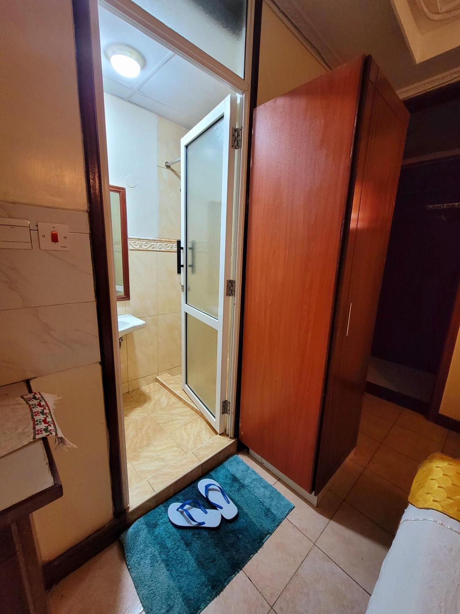 Deka Hotel Ngara Equity Найроби Экстерьер фото
